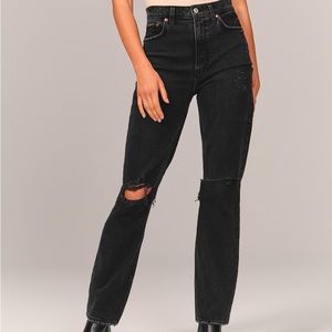 Abercrombie & Fitch The 90s Straight Ultra High Rise Jean